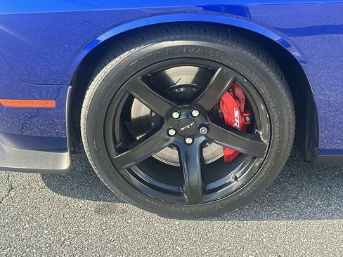 Used 2021 Dodge Challenger SRT Hellcat Redeye RWD image 11