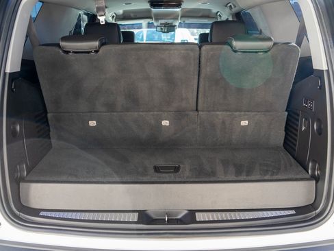 Used 2019 GMC Yukon SLT w/ HD Trailering Package image 37