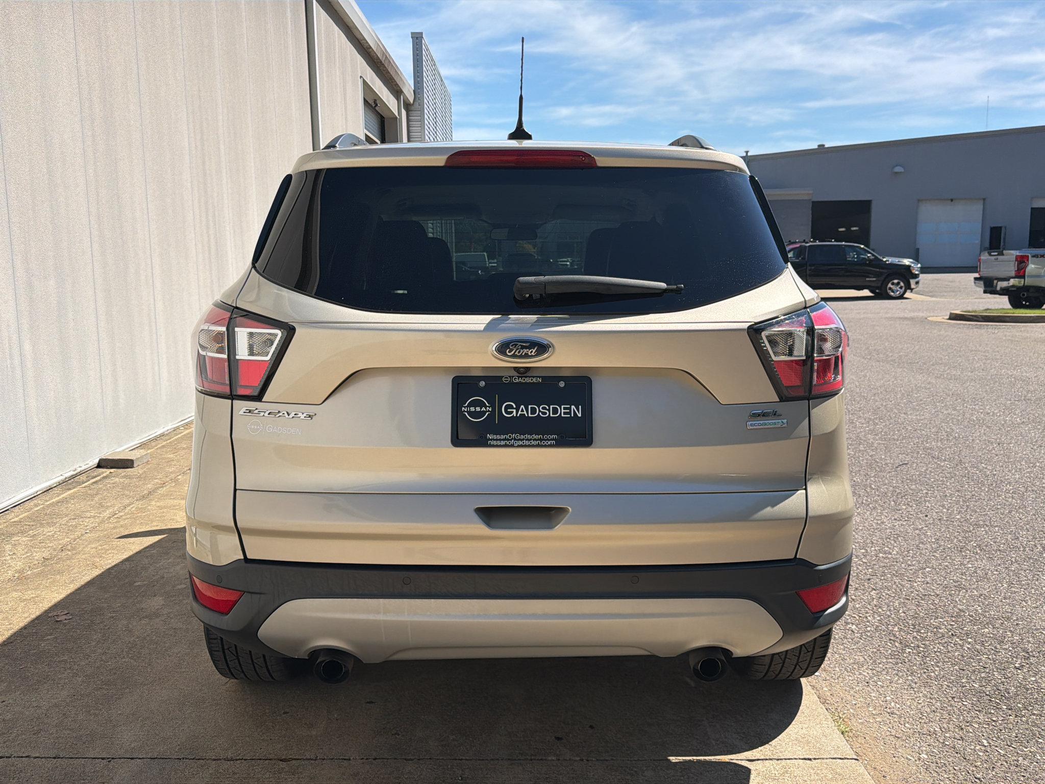 Used 2018 Ford Escape SEL FWD image 3