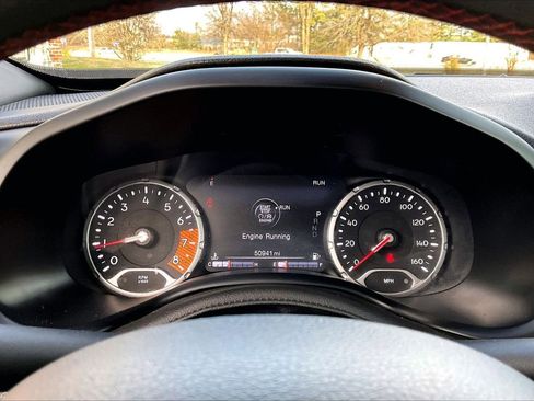 Certified 2023 Jeep Renegade Trailhawk AWD/4WD image 10