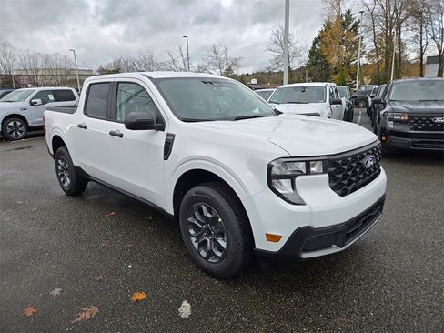New 2026 Ford Maverick XLT image 3