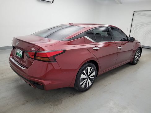 Used 2021 Nissan Altima 2.5 SV w/ SV Premium Package FWD image 10