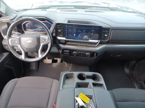 Used 2024 Chevrolet Silverado 2500 LT w/ Convenience Package AWD/4WD image 10