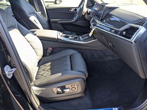 New 2026 BMW X5 M60i w/ Executive Package image 39