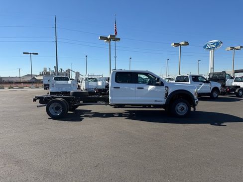 New 2026 Ford F550 4x4 Crew Cab image 2