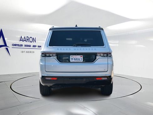 Used 2022 Jeep Grand Wagoneer Series II w/ Convenience Group III AWD/4WD image 3