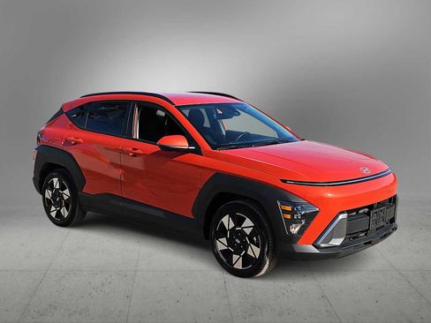 Certified 2025 Hyundai Kona SEL image 2