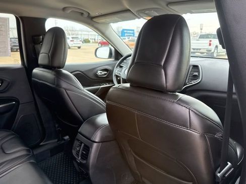 Used 2019 Jeep Cherokee Latitude Plus w/ Cold Weather Group image 49