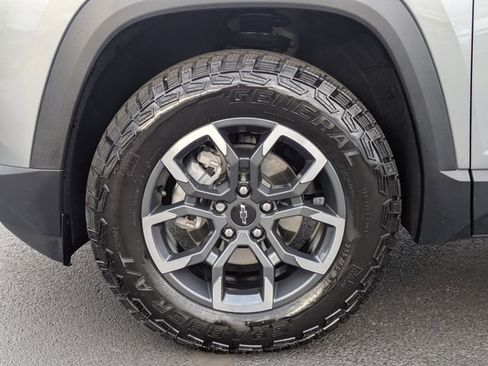 Used 2026 Chevrolet Equinox ACTIV w/ Safety and Technology Package image 10