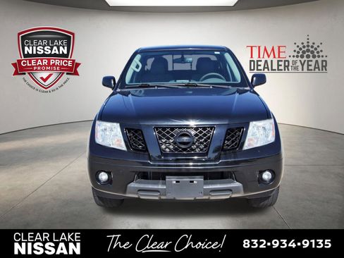 Used 2020 Nissan Frontier SV w/ Midnight Edition Floor Mats RWD image 2