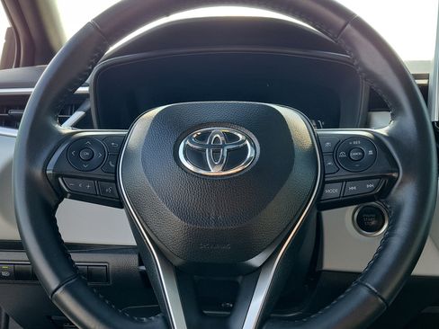 Certified 2025 Toyota Corolla SE image 24