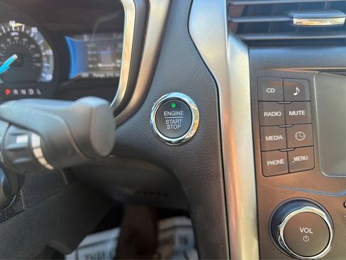 Used 2018 Ford Fusion S image 42