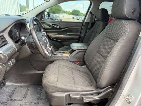 Used 2019 GMC Acadia SLE FWD image 19