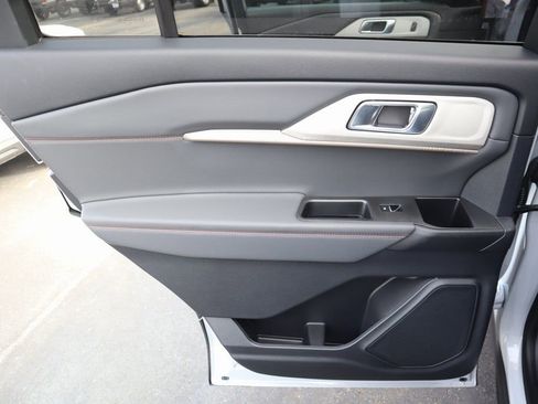 New 2026 Ford Explorer Active image 18