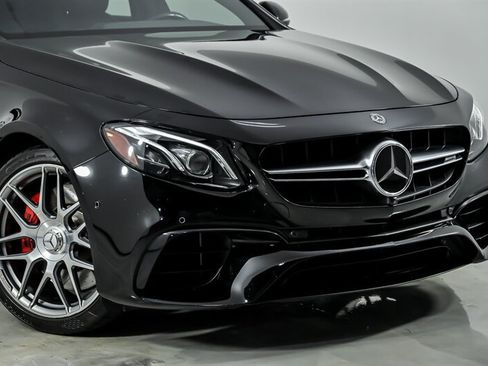 Used 2019 Mercedes-Benz E 63 AMG S image 3