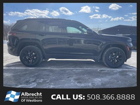 New 2026 Jeep Grand Cherokee Altitude AWD/4WD image 6