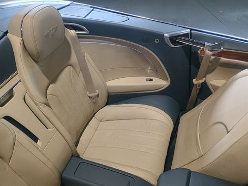 Used 2020 Bentley Continental GT image 28