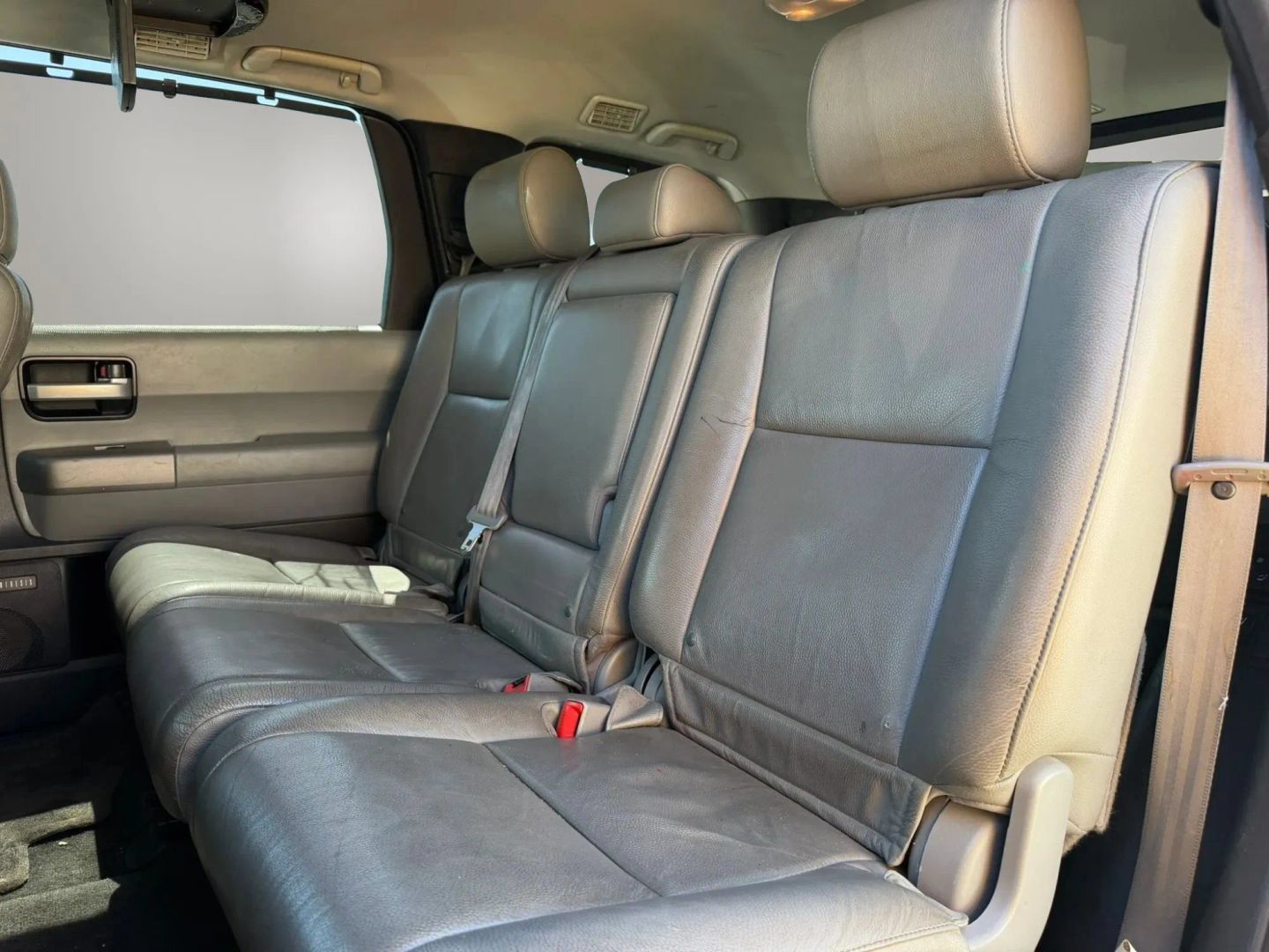 Used 2016 Toyota Sequoia Limited w/ Safety & Convenience Package AWD/4WD image 13