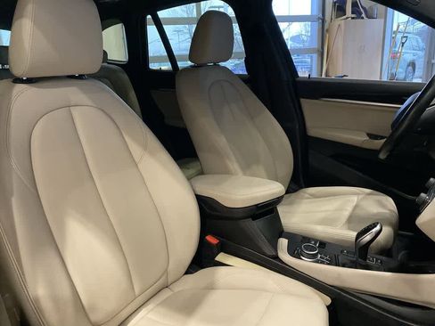 Used 2020 BMW X1 xDrive28i w/ Premium Package image 27