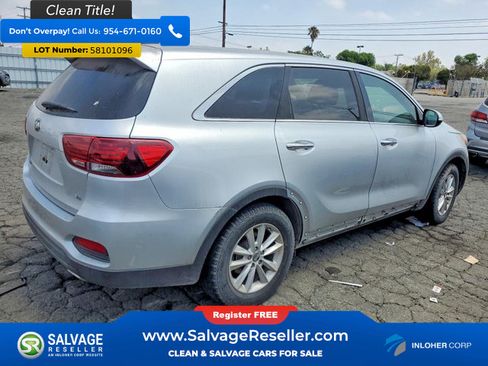 Used 2019 Kia Sorento FWD V6 image 4