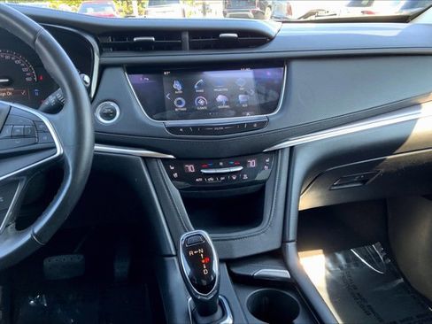 Used 2018 Cadillac XT5 Premium Luxury image 5