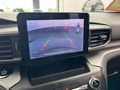 Used 2020 Ford Explorer XLT w/ Equipment Group 202A image 19