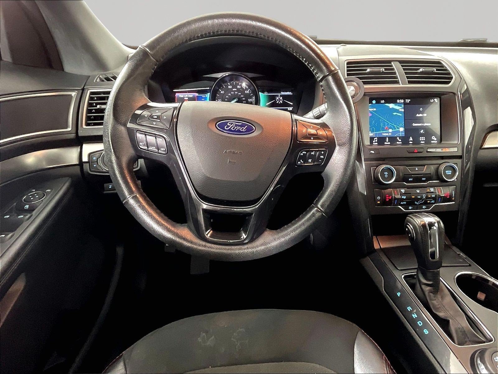 Used 2018 Ford Explorer XLT w/ Equipment Group 202A AWD/4WD image 8