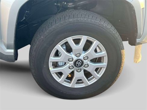 Certified 2025 Toyota Tacoma SR5 image 15