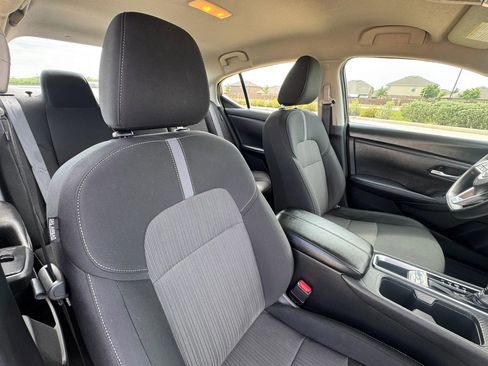 Used 2024 Nissan Sentra SV image 34