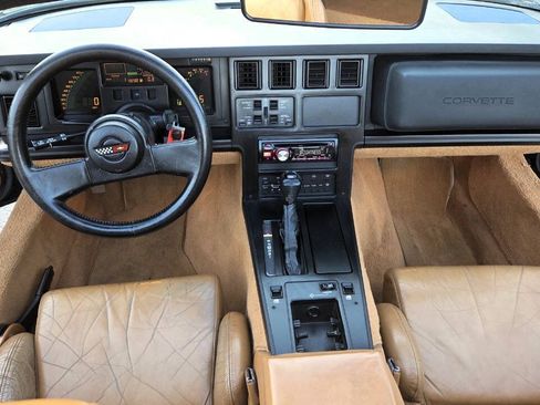 Used 1989 Chevrolet Corvette Convertible RWD image 31