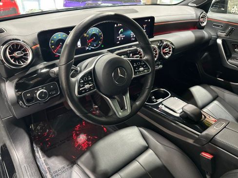 Used 2021 Mercedes-Benz CLA 250 4MATIC image 37