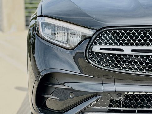 New 2026 Mercedes-Benz GLC 43 AMG 4MATIC image 8
