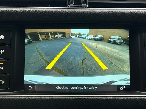 Used 2016 Jaguar XF Prestige image 14