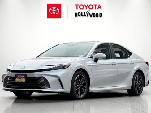 New 2026 Toyota Camry XLE image 7