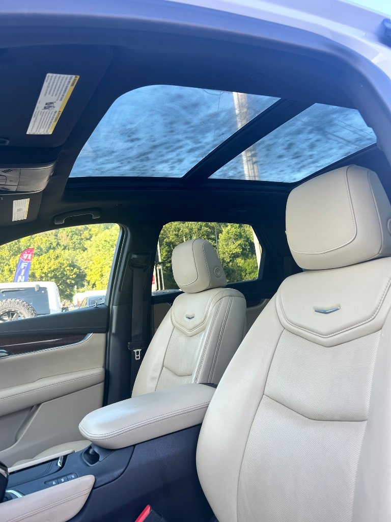 Used 2019 Cadillac XT5 Premium Luxury AWD/4WD image 10