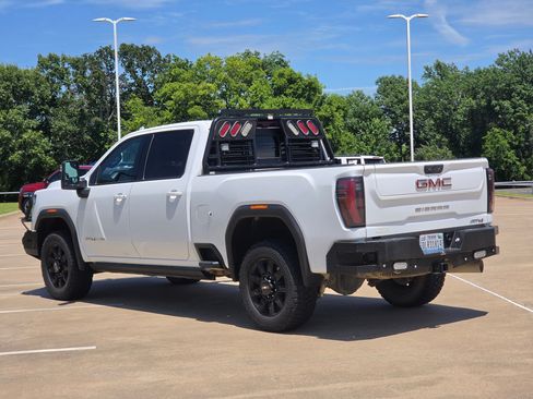 Used 2025 GMC Sierra 2500 AT4 w/ AT4 Premium Plus Package AWD/4WD image 13