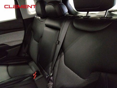 Used 2022 Jeep Compass Latitude w/ Convenience Group image 36