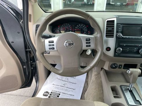 Used 2017 Nissan Frontier SV AWD/4WD image 24