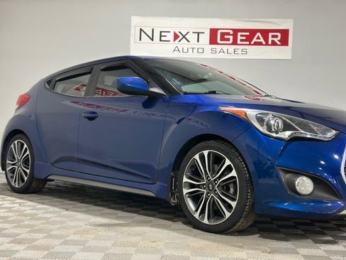 Used 2016 Hyundai Veloster Turbo R-Spec image 3