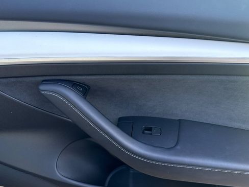 Used 2022 Tesla Model 3 Long Range image 19