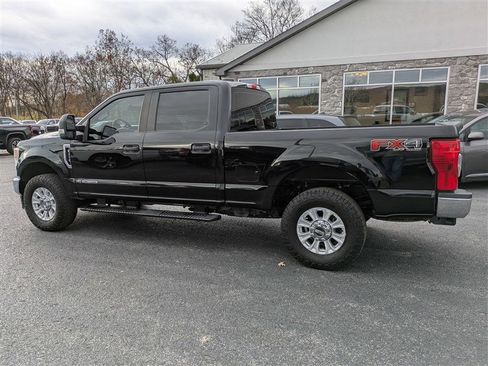 Used 2020 Ford F250 XL w/ STX Appearance Package image 4