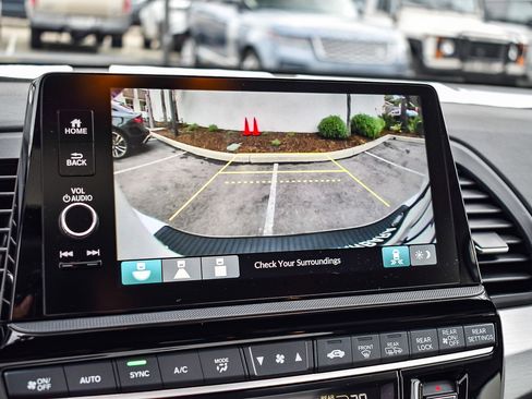 Used 2025 Honda Odyssey EX-L image 25