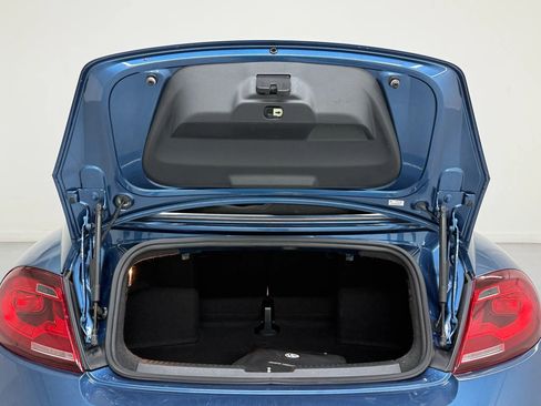 Used 2017 Volkswagen Beetle 1.8T Classic image 32