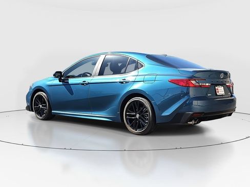 Certified 2025 Toyota Camry SE w/ Convenience Package FWD image 7