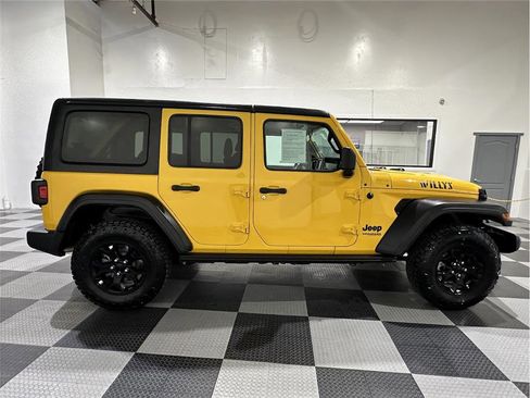 Used 2021 Jeep Wrangler Unlimited Willys image 4