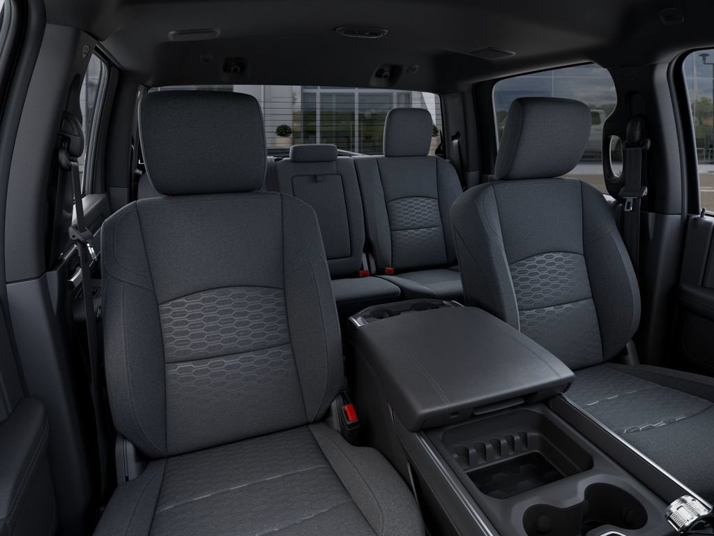 New 2026 RAM 3500 Big Horn AWD/4WD image 17