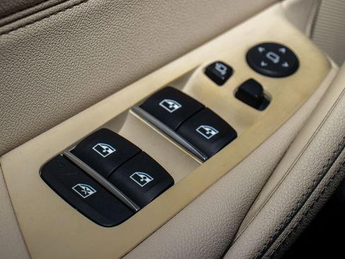 Used 2023 BMW 530i image 27