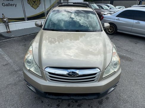 Used 2010 Subaru Outback 2.5i Premium image 9
