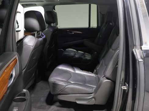 Used 2018 Cadillac Escalade ESV Premium Luxury AWD/4WD image 19