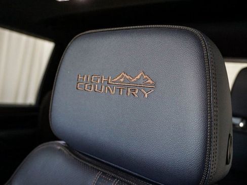 Used 2024 Chevrolet Silverado 2500 High Country w/ High Country Premium Package image 14